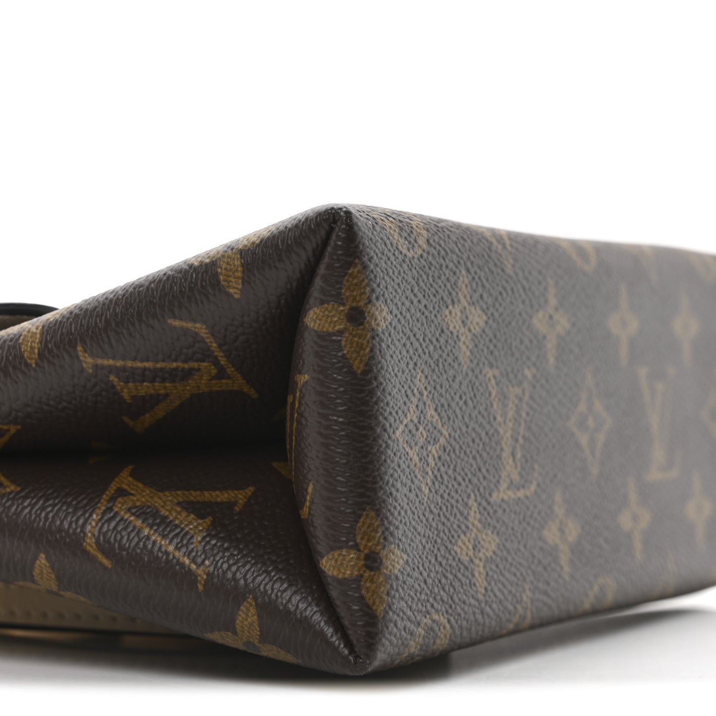 Monogram Locky BB Creme