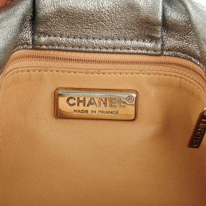 Chanel Metallic Goatskin Luxe Ligne Flap Silver 6 of 9