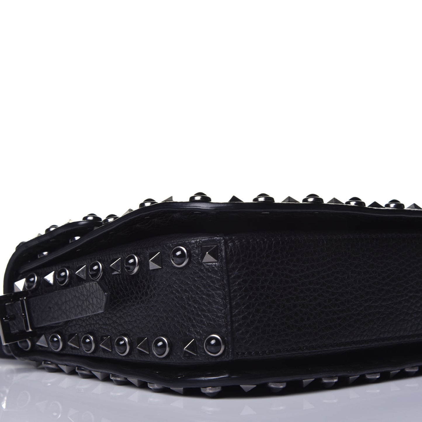 Pebbled Calfskin Onyx Medium Rockstud Rolling Flap Saddle Bag Black