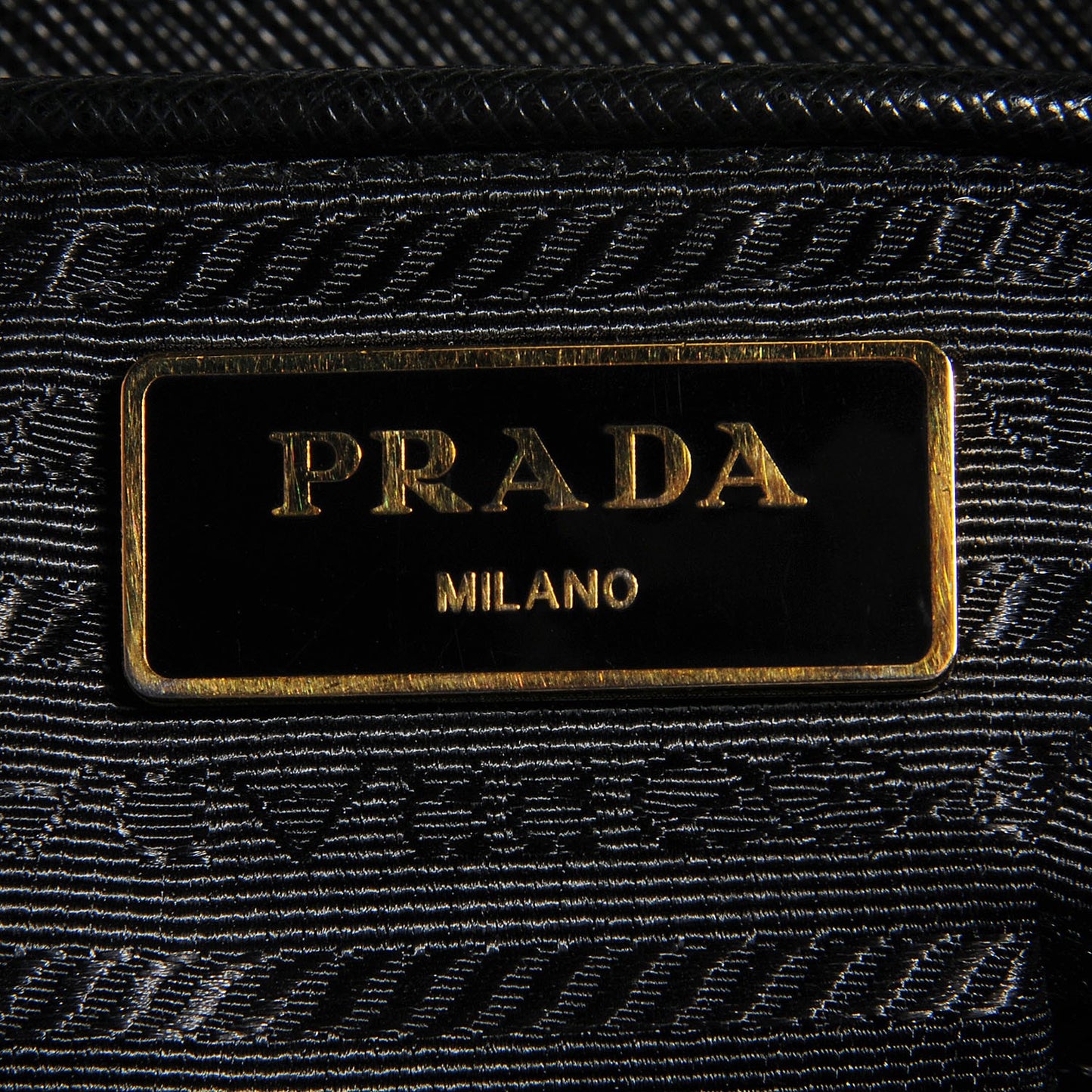 Saffiano Lux Extra Large Galleria Double Zip Tote Black