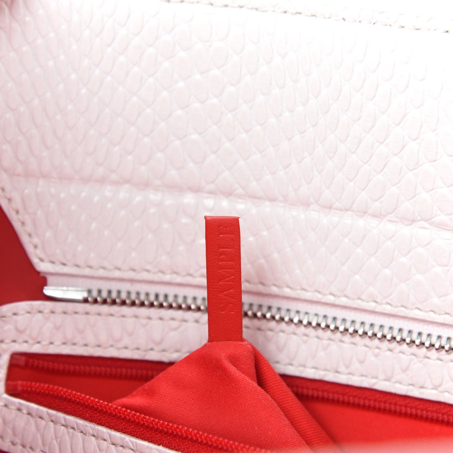 Calfskin Lizard Embossed Medium Paloma White