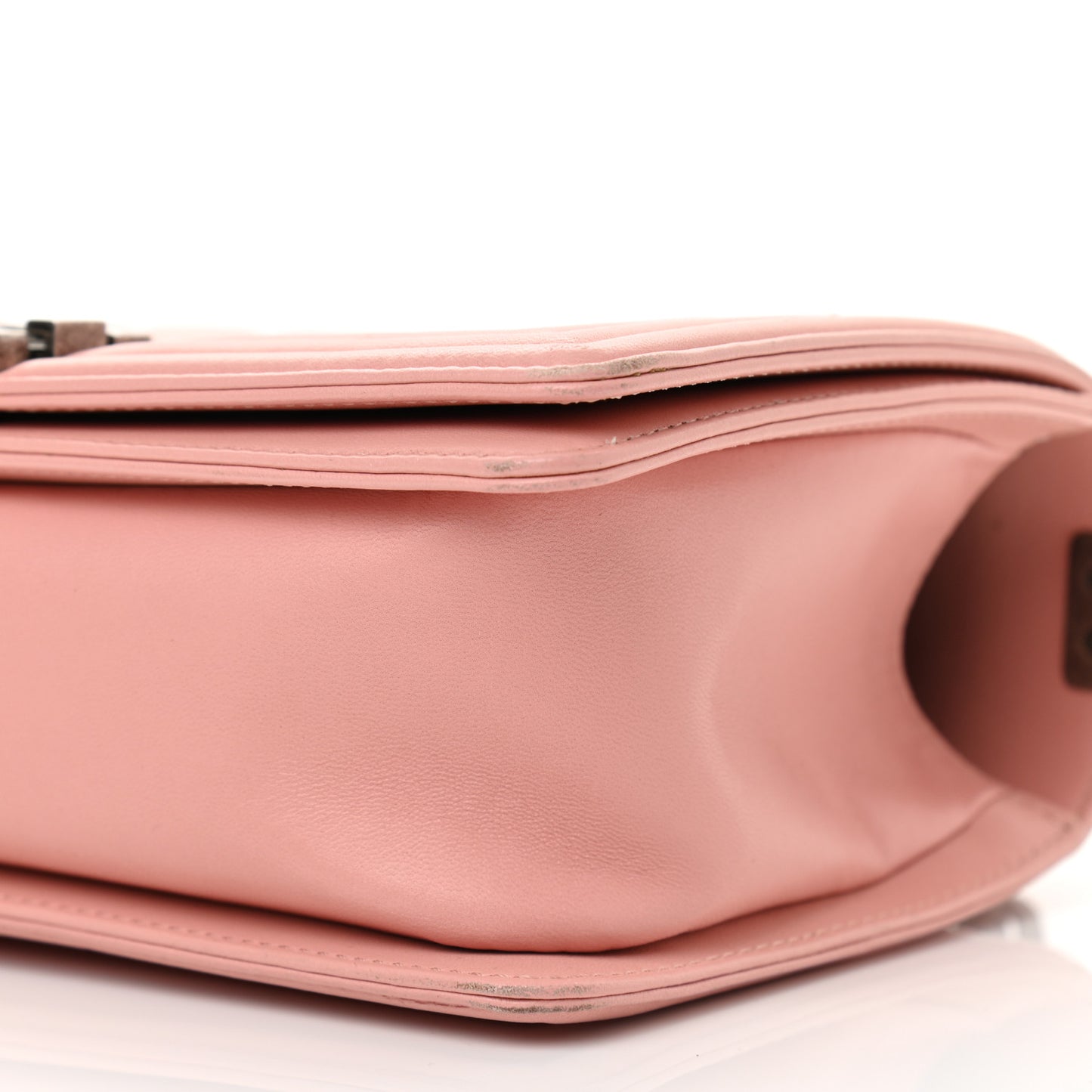 Lambskin Quilted Medium Boy Flap Light Pink