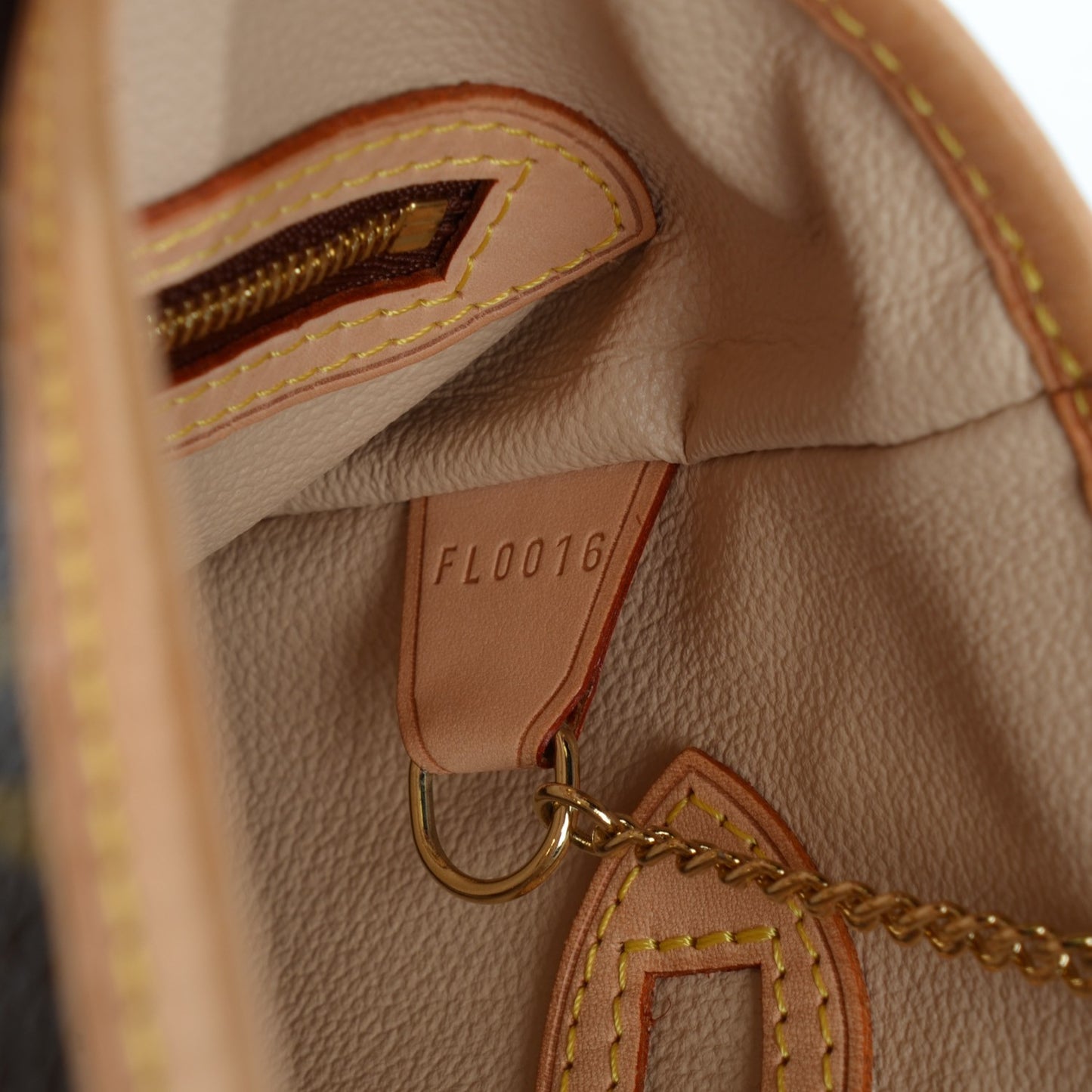 Monogram Petit Bucket 23