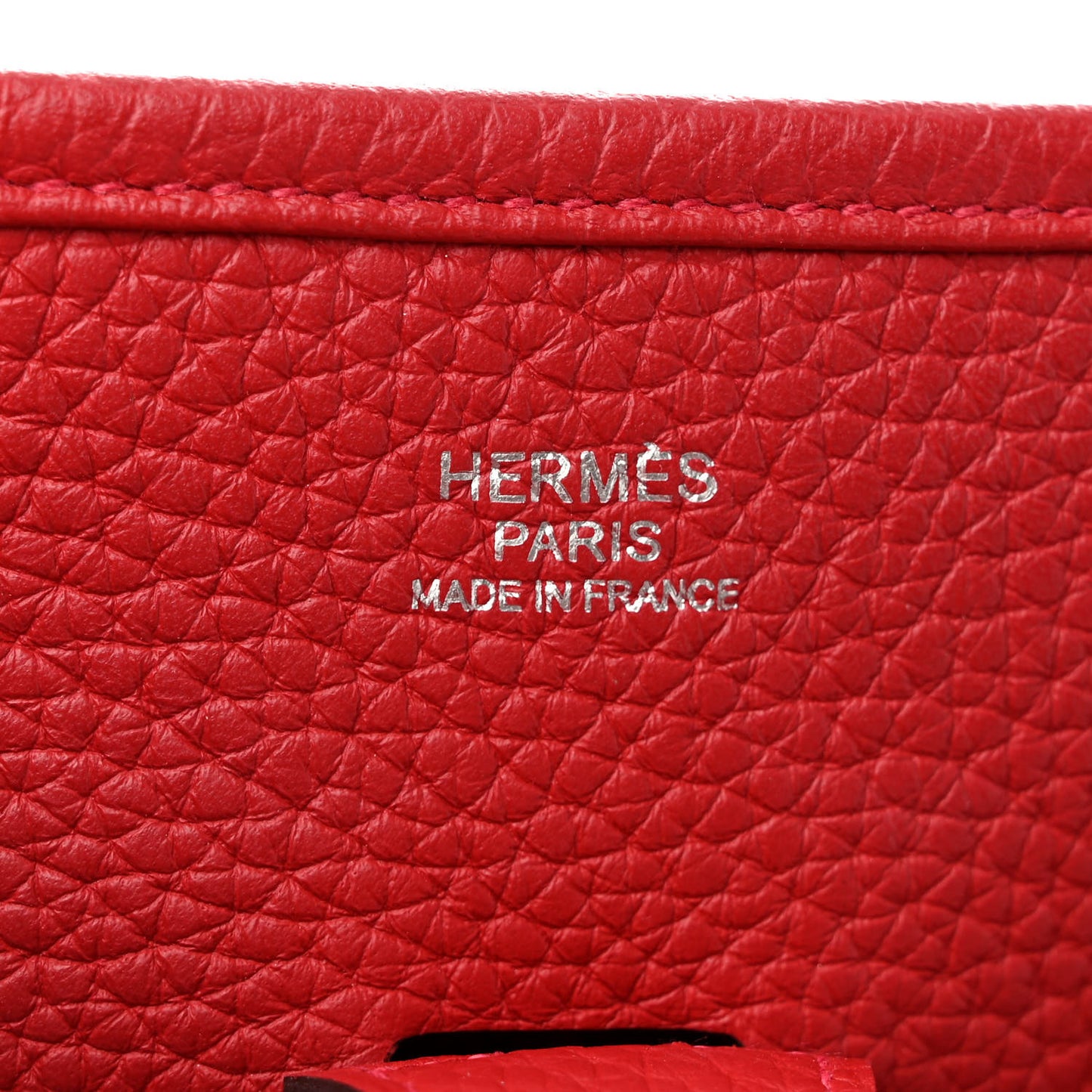 Taurillon Clemence Evelyne III PM Rouge Casaque