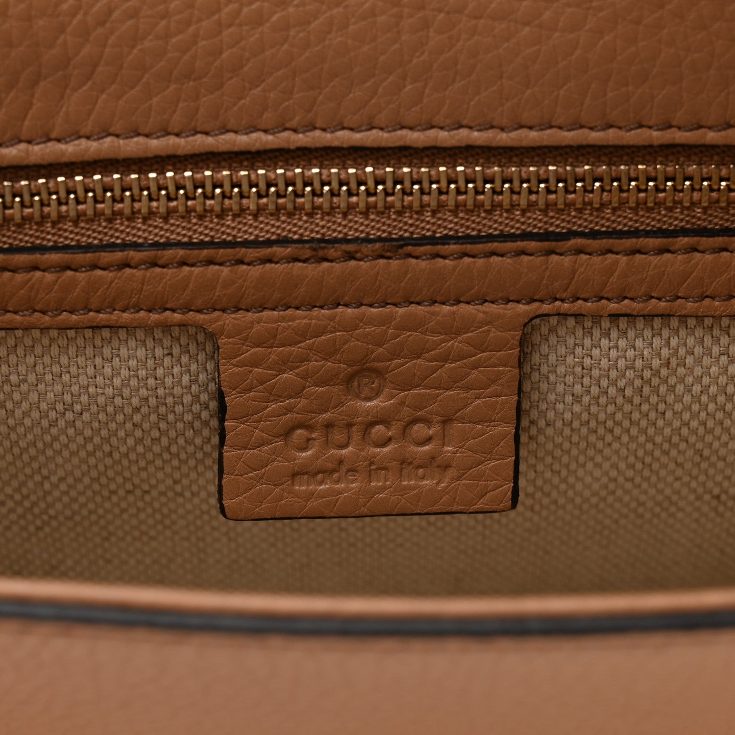 Gucci Pebbled Calfskin Medium Soho Clutch Camelia 6 of 7