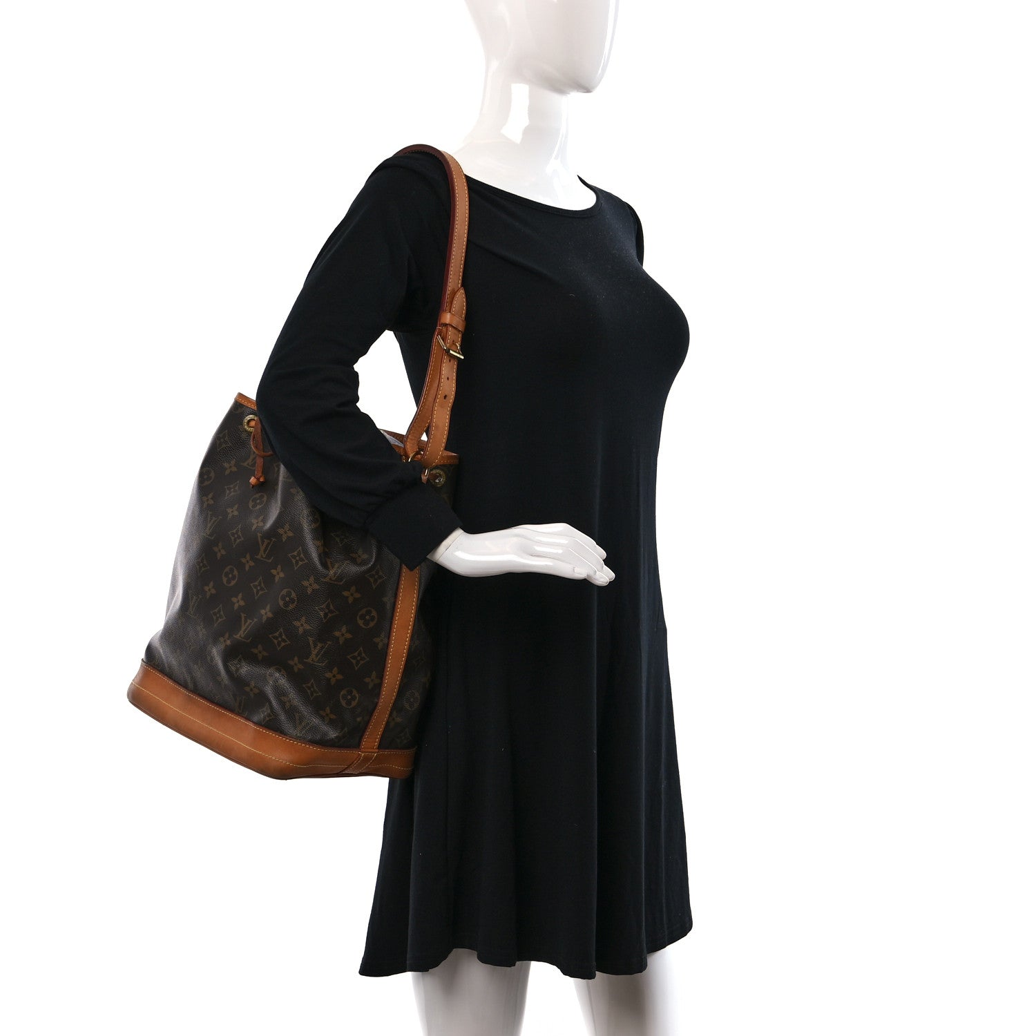Louis Vuitton Monogram Noe 2 of 13
