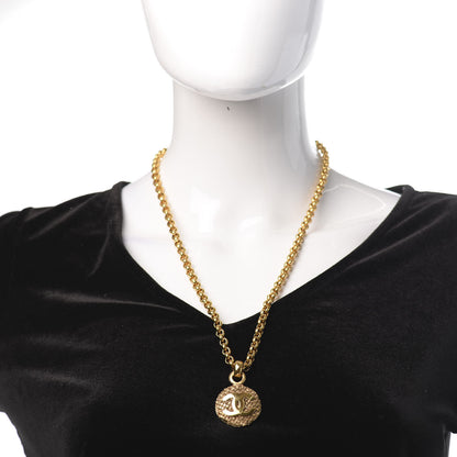 Chanel CC Medallion Chain Necklace Gold 2 of 4