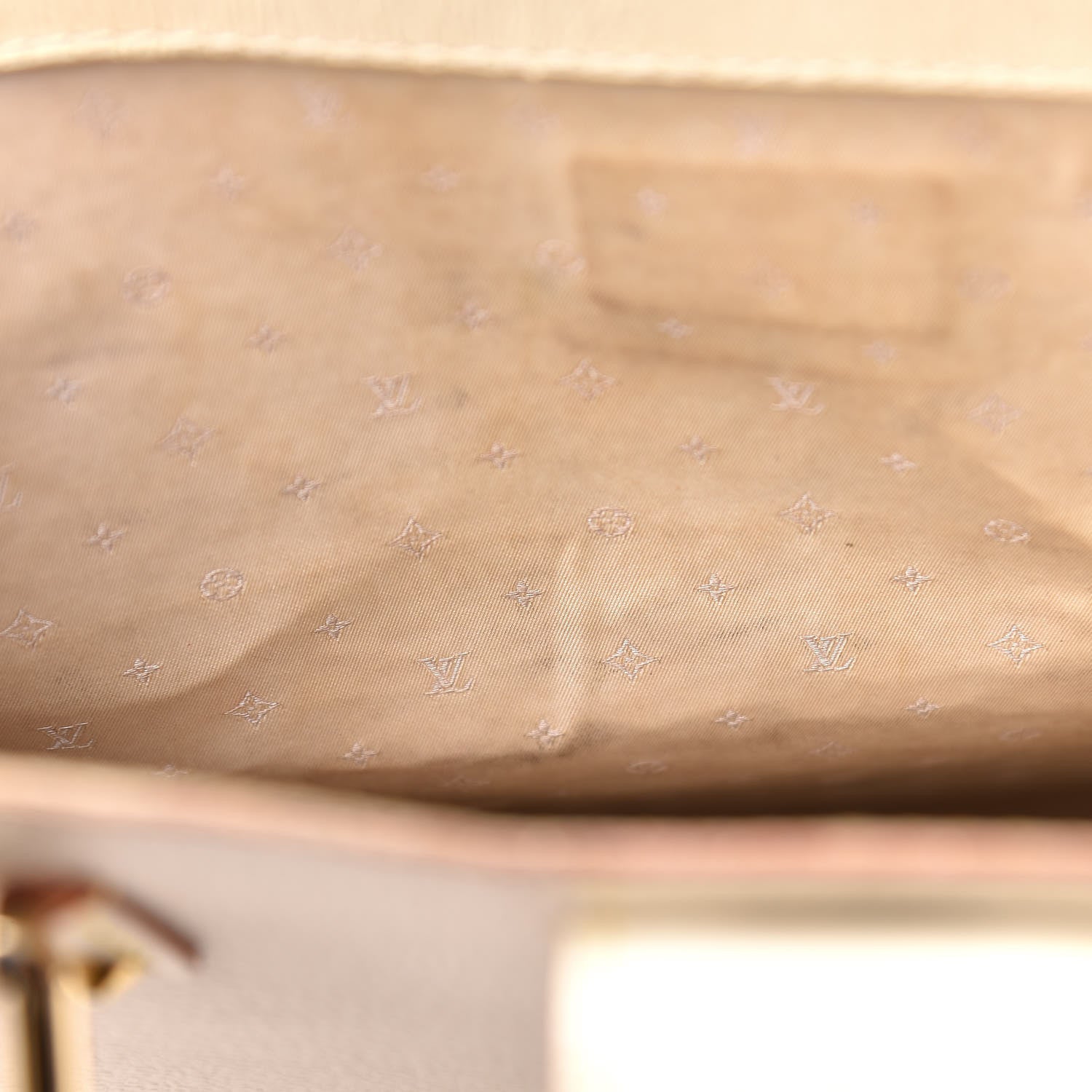 Louis Vuitton Suhali L Imprevisible White 23 of 29