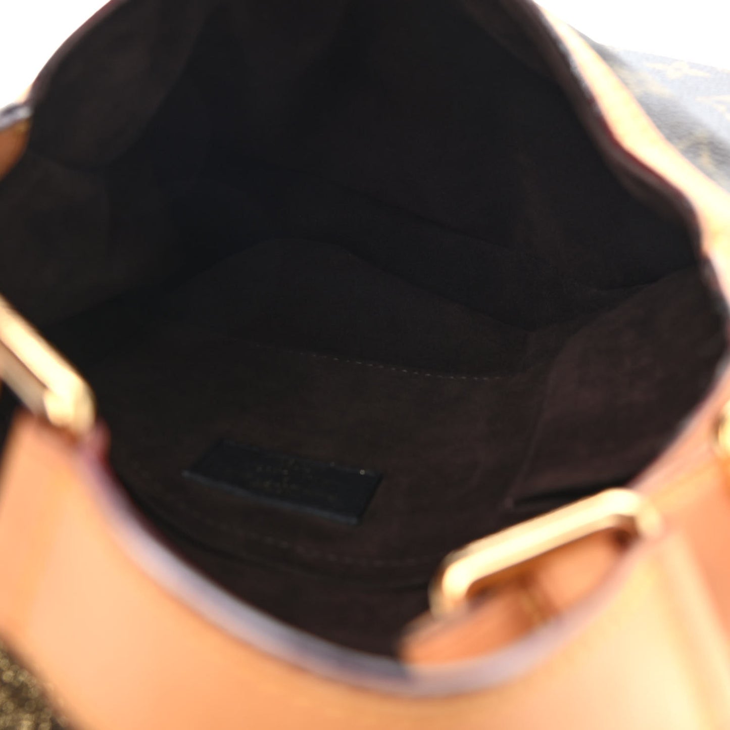 Monogram Kalahari PM