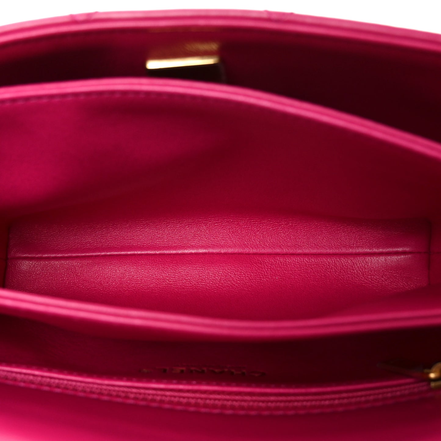 Lambskin Quilted On And On Small Chain Flap Fuchsia