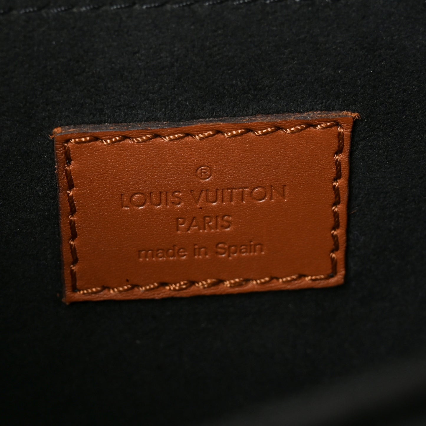 Reverse Monogram Dauphine MM