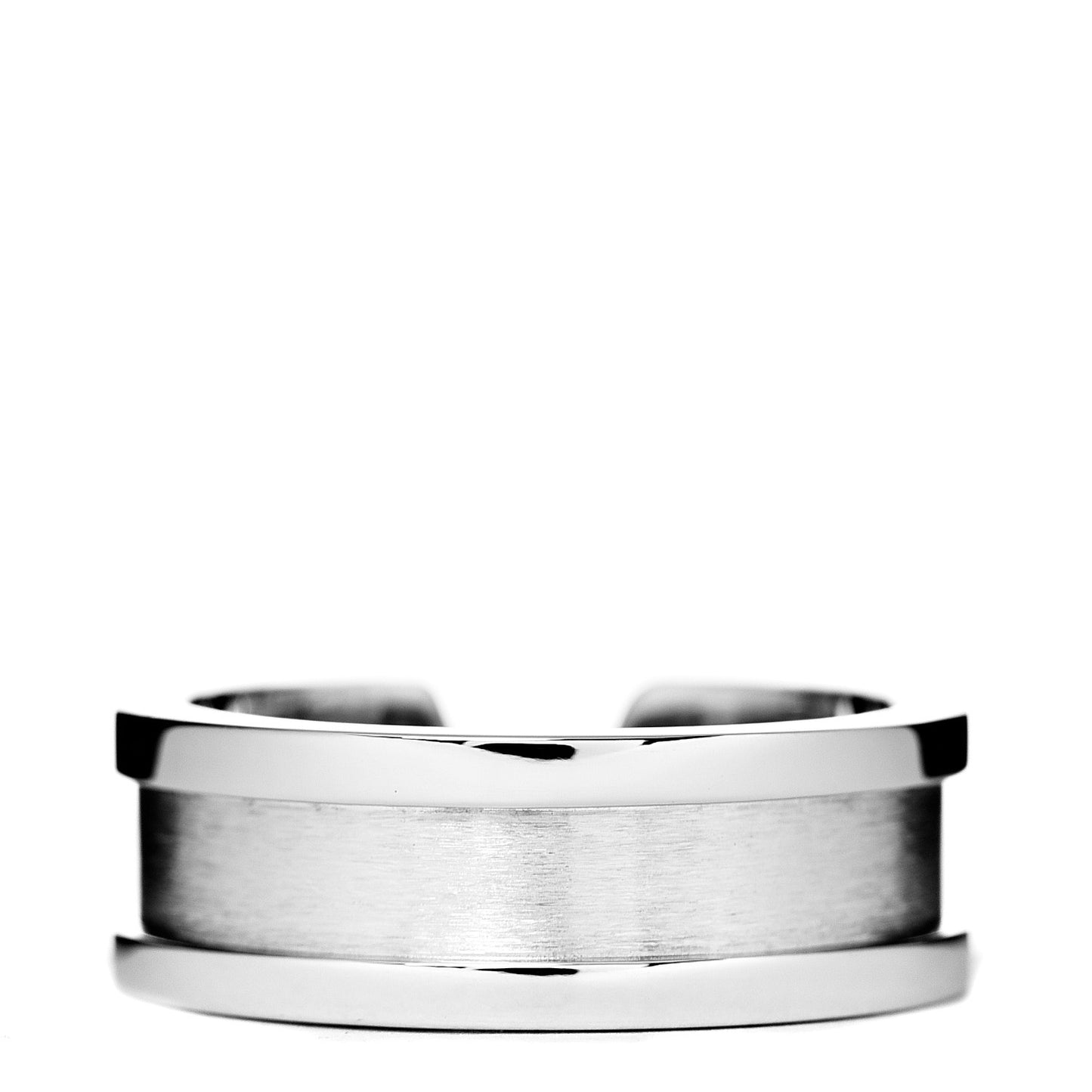 18K White Gold Diamond 6.5mm Logo De Ring 49 4.75