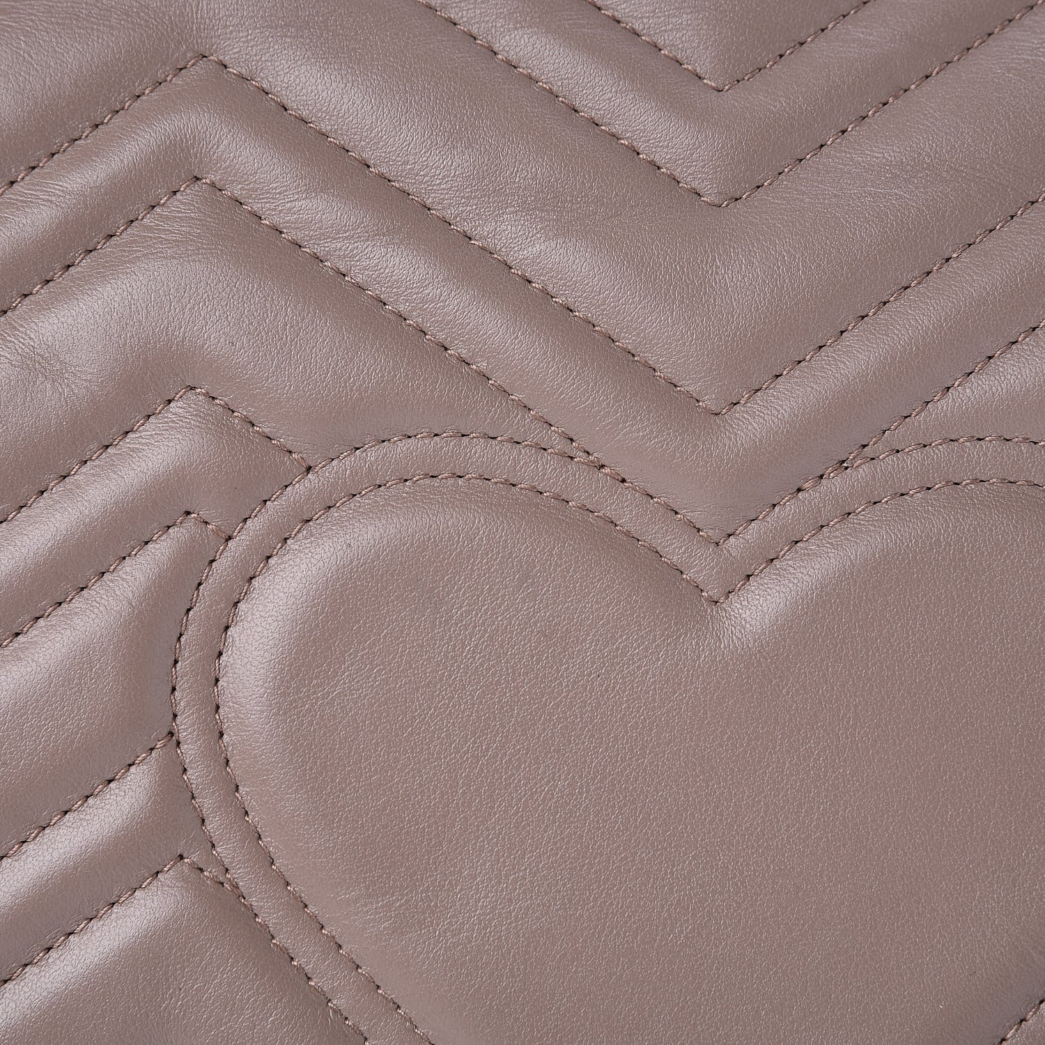 Gucci Calfskin Matelasse Heart Large GG Marmont Shoulder Bag Porcelain Rose 12 of 12