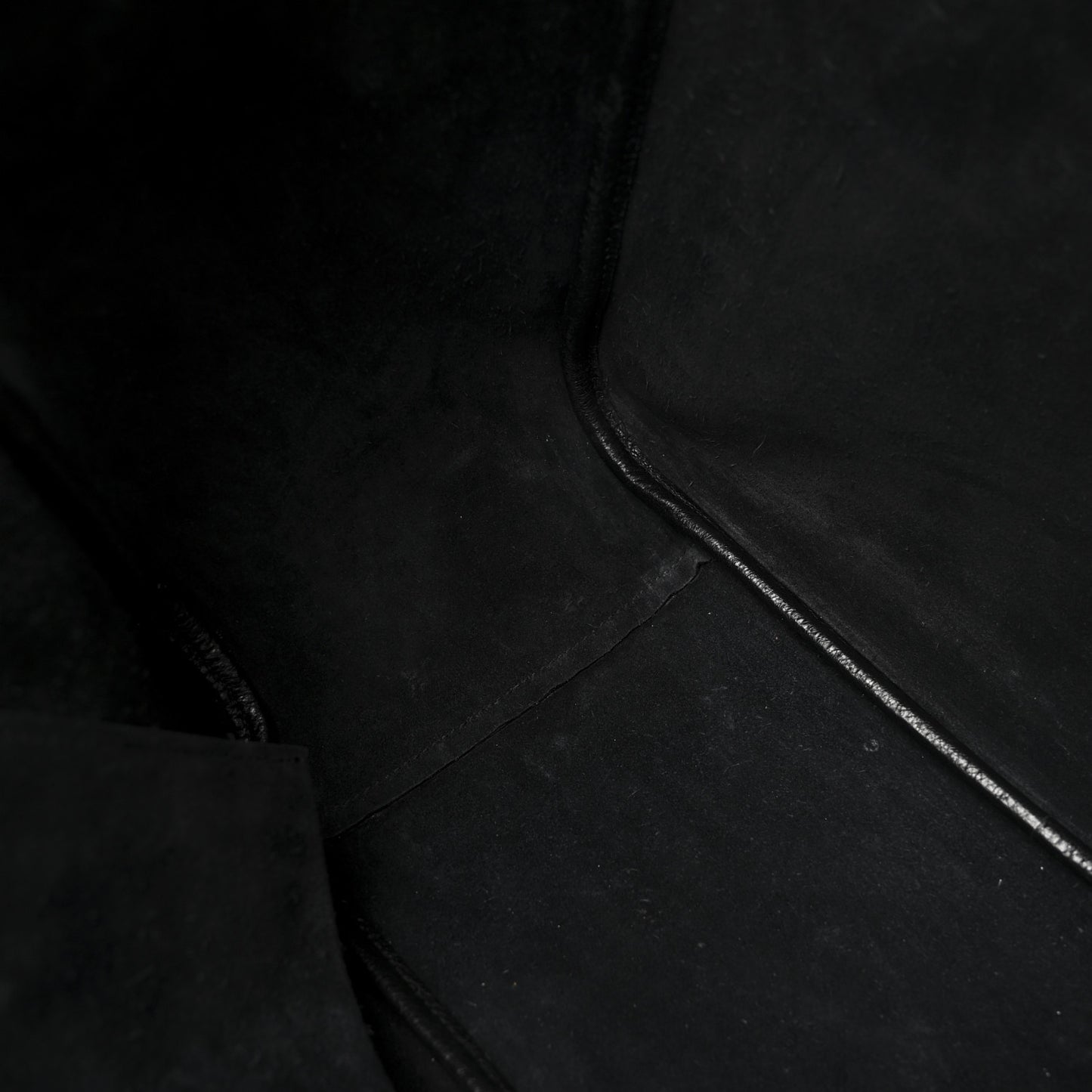 Grained Deerskin Bea Tote Black