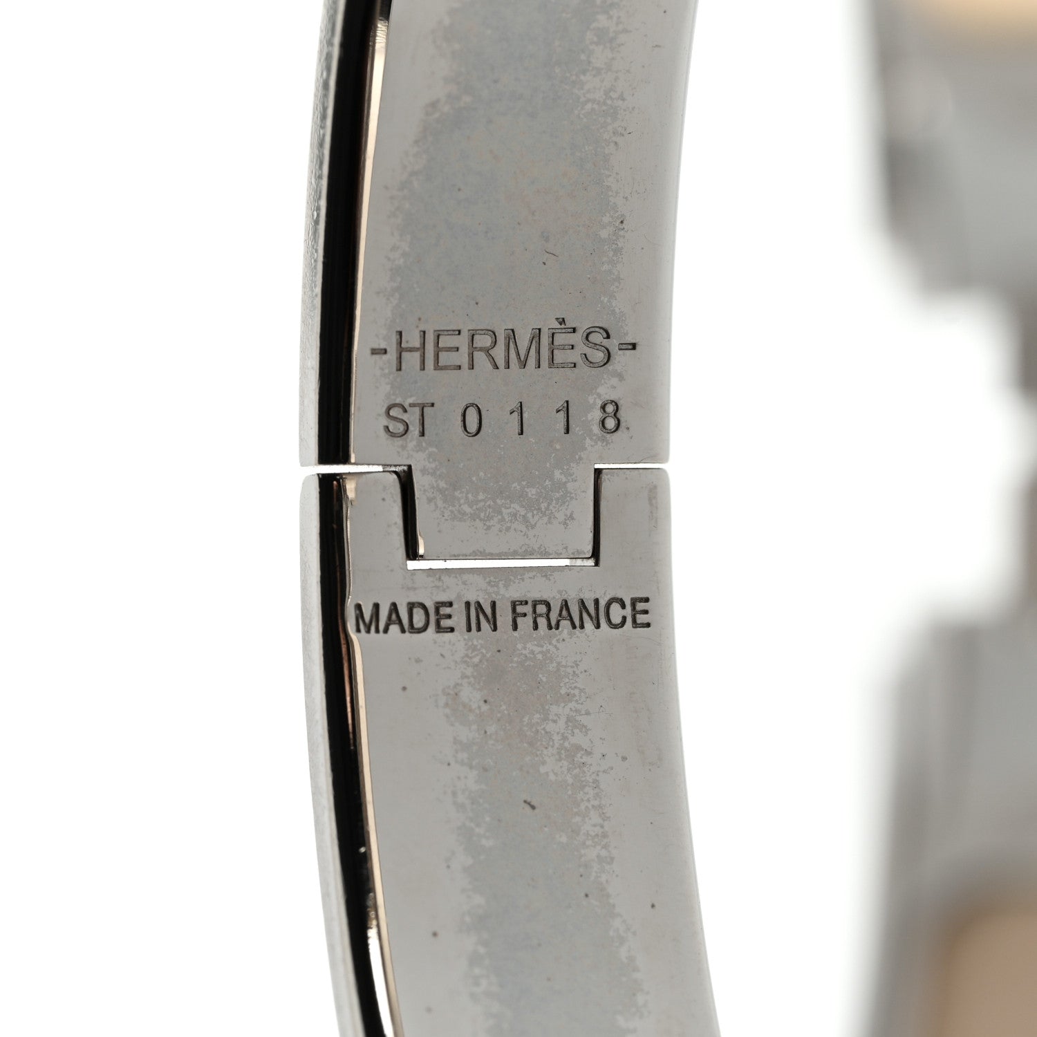 Hermes Enamel Narrow Clic Clac H Bracelet PM Beige Nacre 4 of 5