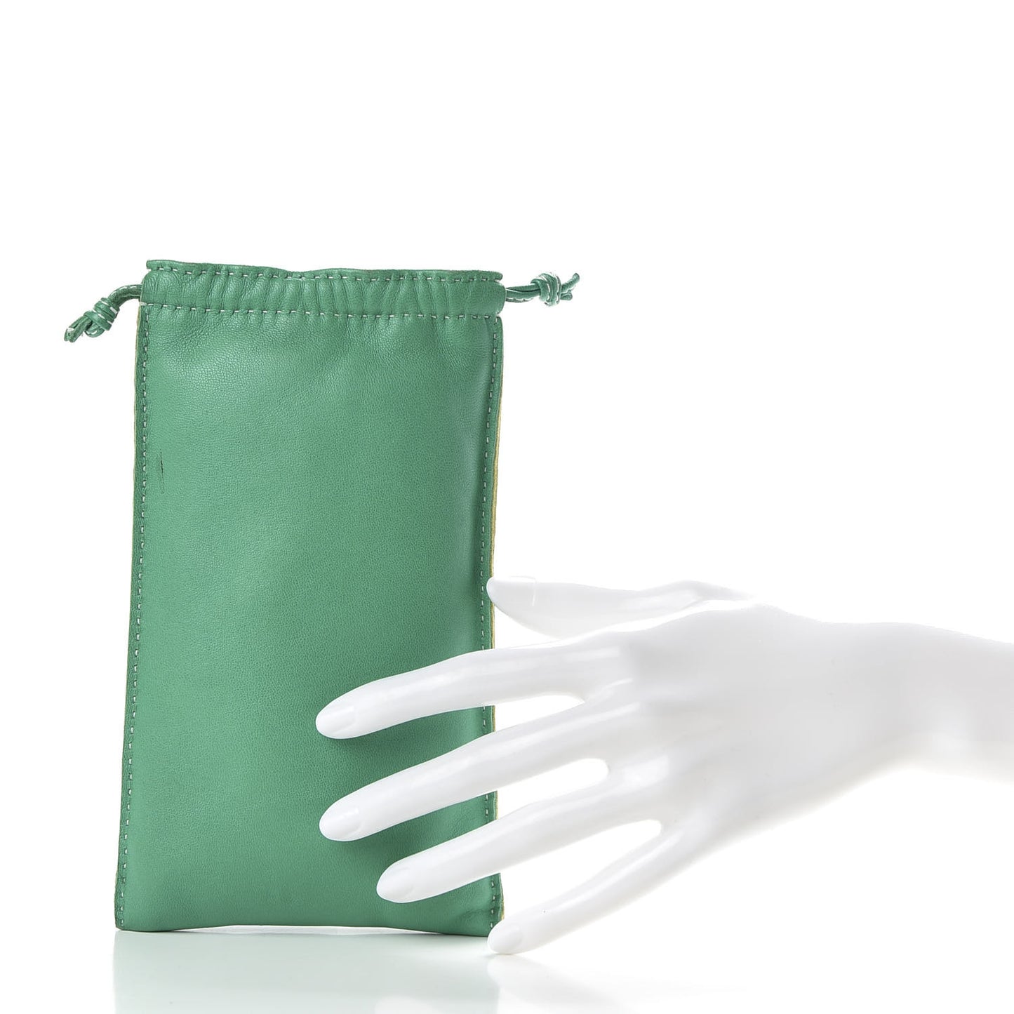 Lambskin Pilo Pouch Menthe Lime