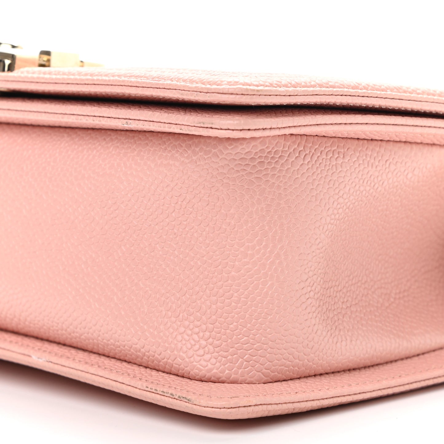 Caviar Quilted Medium Boy Flap Light Pink