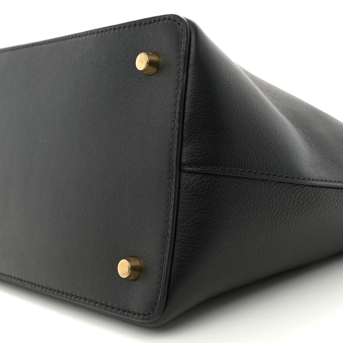 Supple Calfskin Medium Conti Black