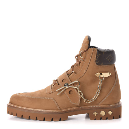 Louis Vuitton Suede Calfskin Monogram Mens Creeper Ankle Boots 9 Beige 1 of 9