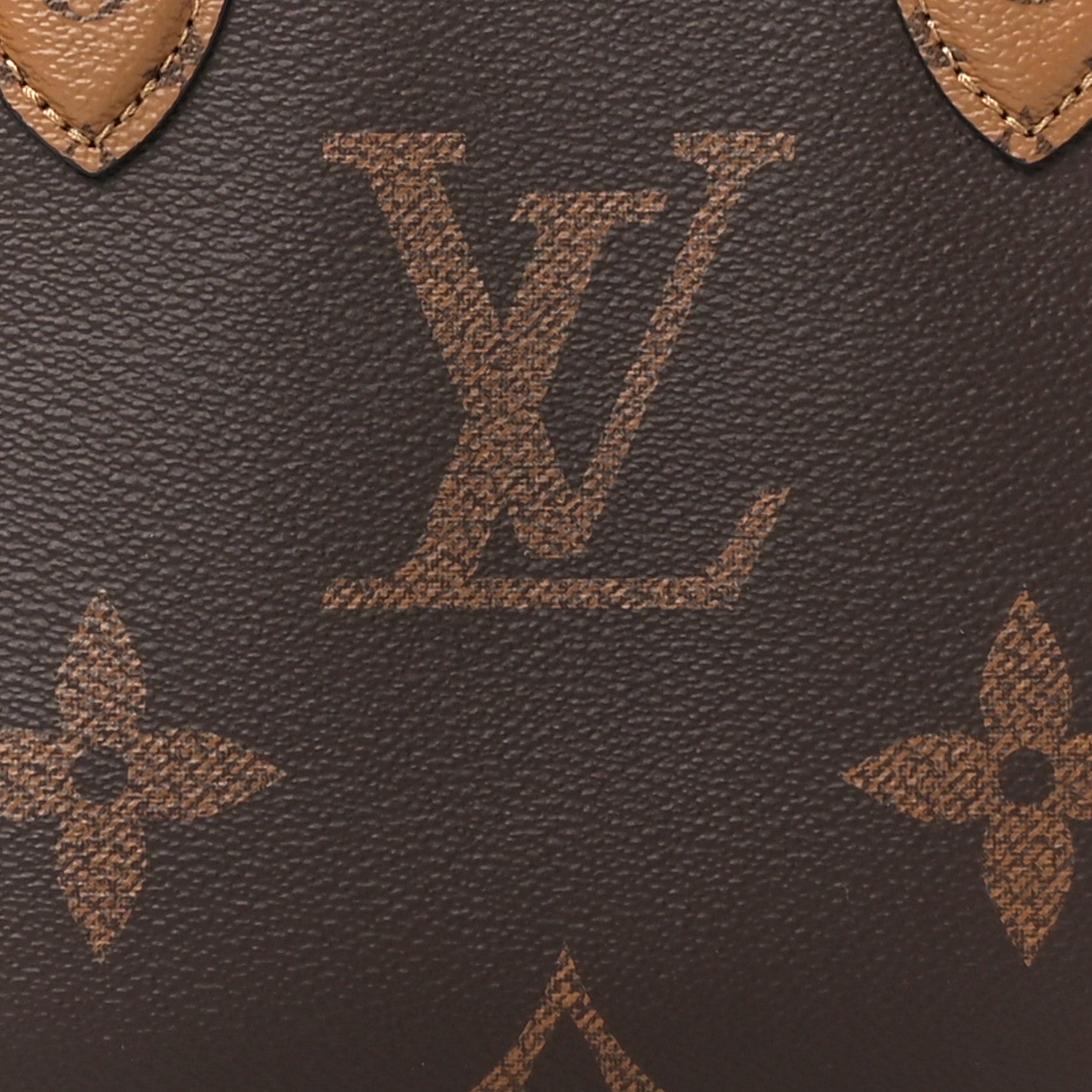 Louis Vuitton Reverse Monogram Giant Onthego PM 7 of 9