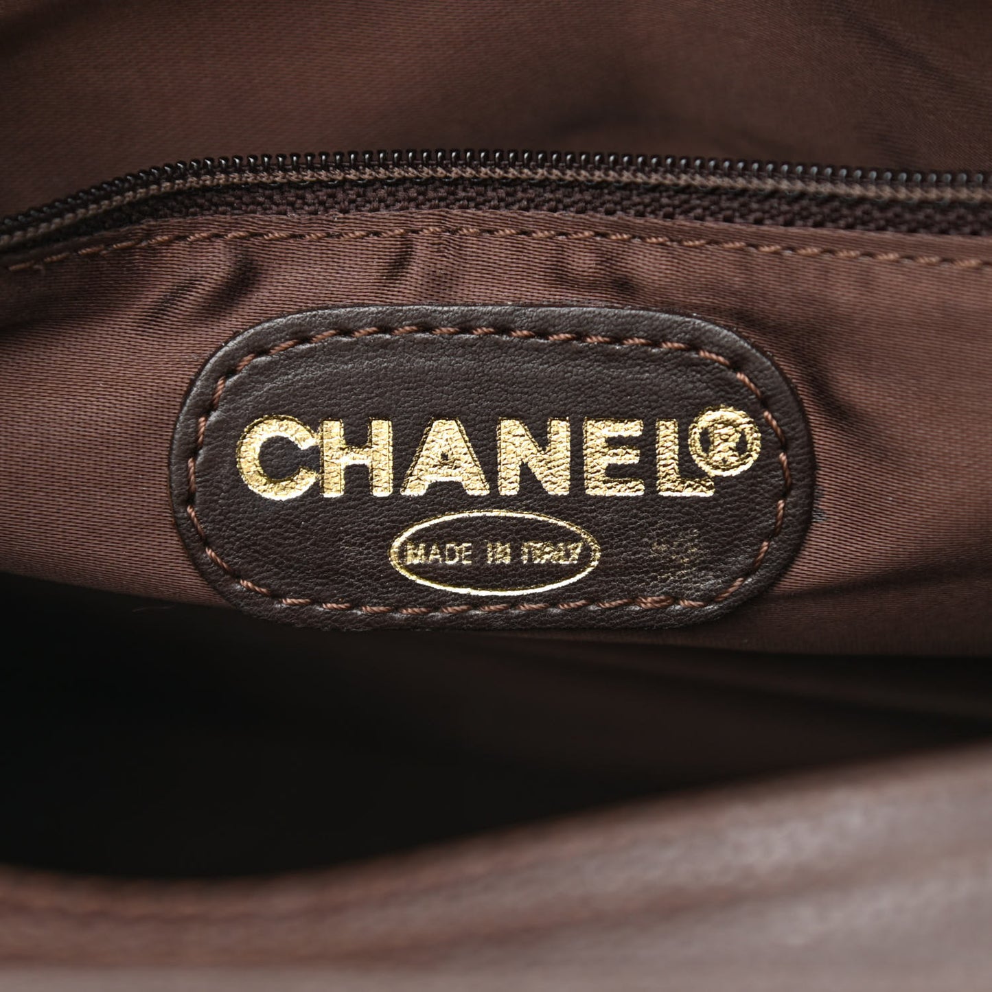 Caviar Shoulder Bag Dark Brown
