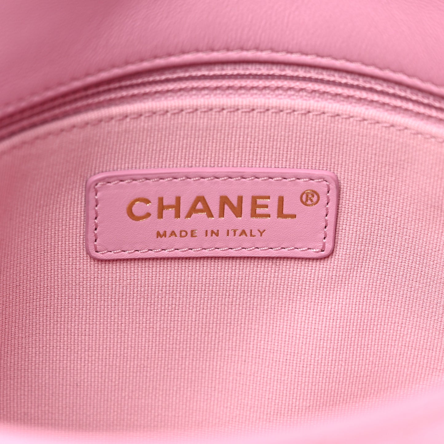 Lambskin Quilted Small Lacquered Chain Flap Pink