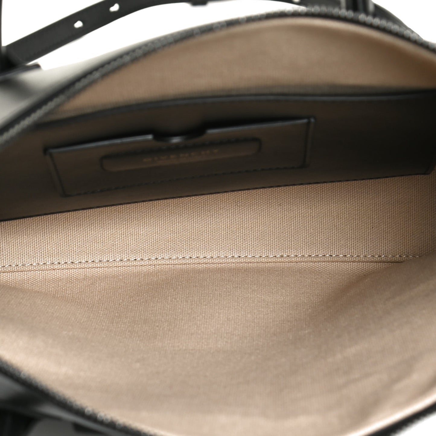 Smooth Calfskin Small Soft Antigona Black