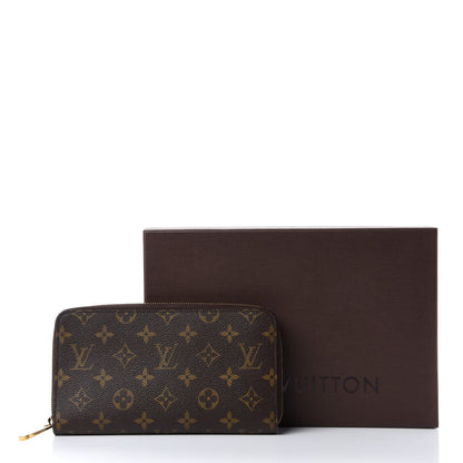 Louis Vuitton Monogram Zippy Wallet 7 of 7