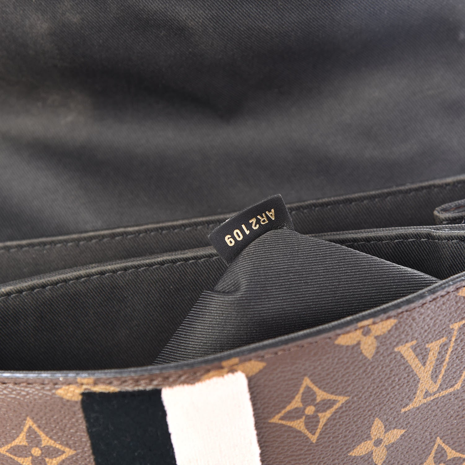 Louis Vuitton Monogram Georges BB Black Rose Poudre 10 of 12