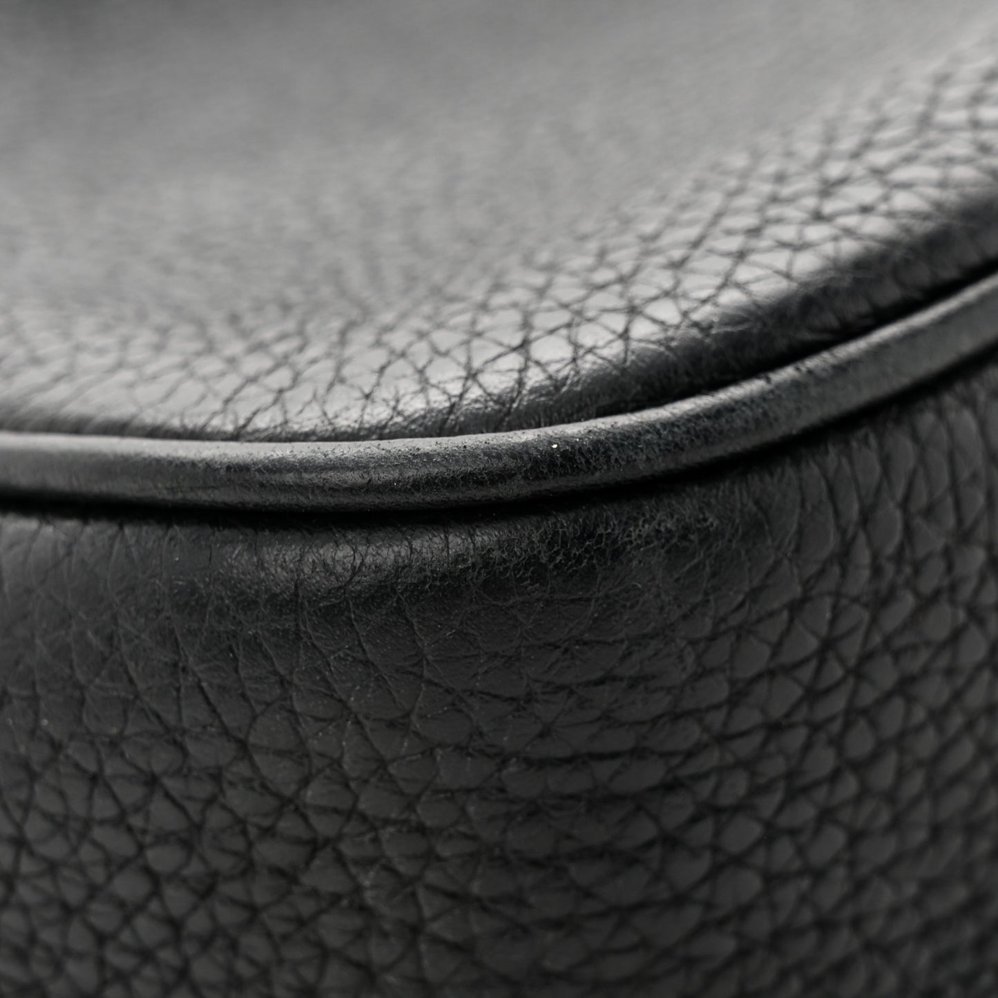 Pebbled Calfskin Small Soho Disco Bag Black
