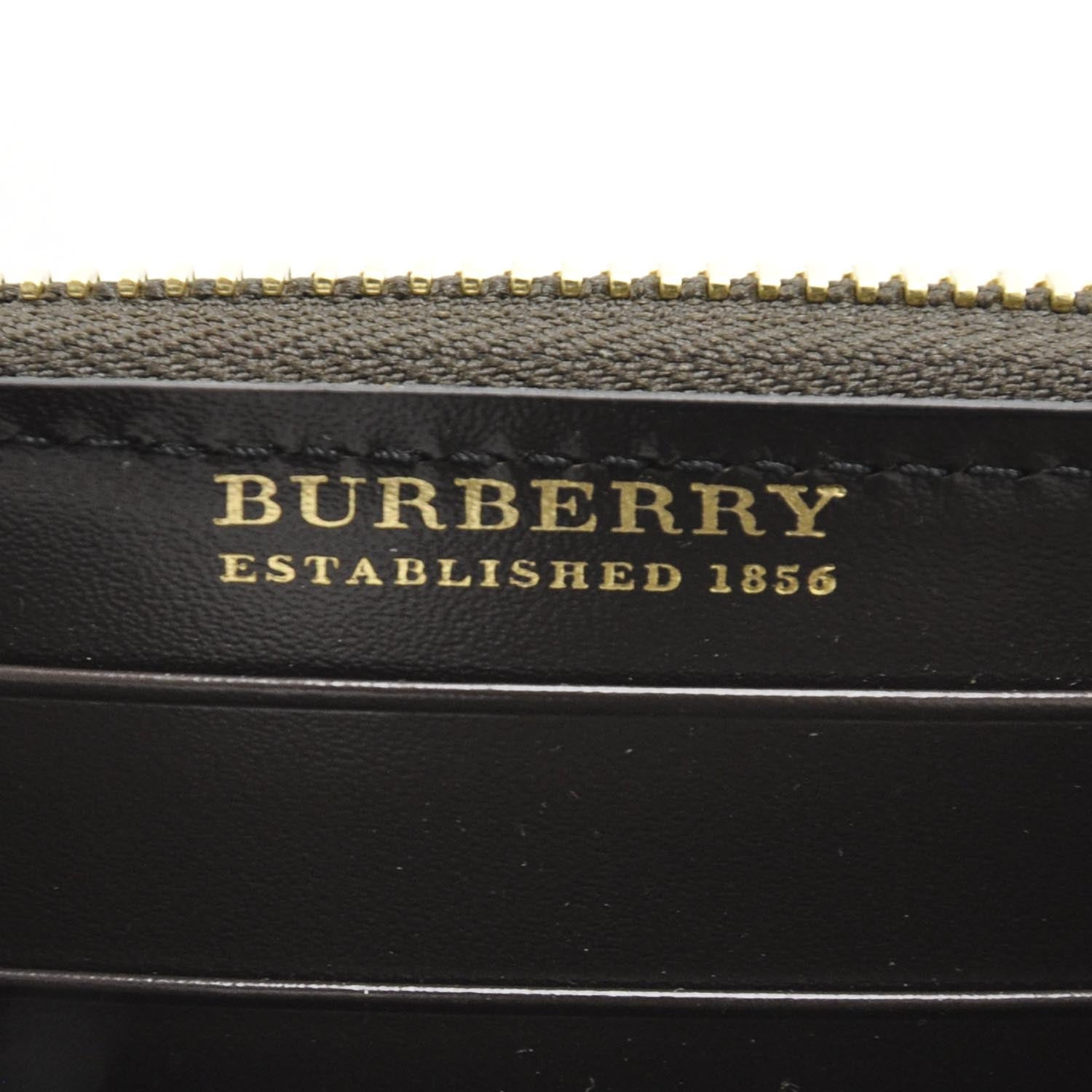 Burberry House Check Metal Stitch Compact Wallet 6 of 8