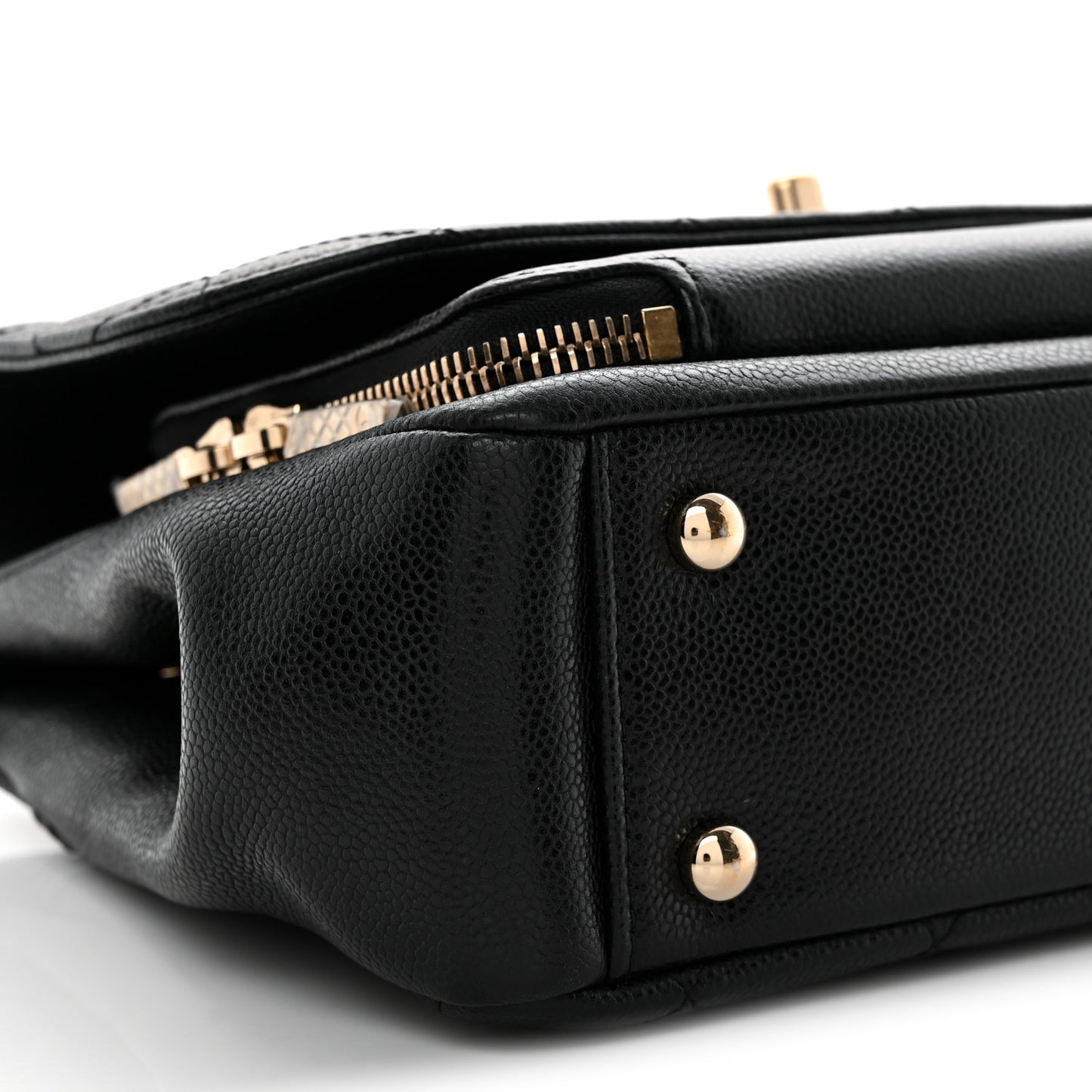 Caviar Quilted Medium Business Affinity Flap Black