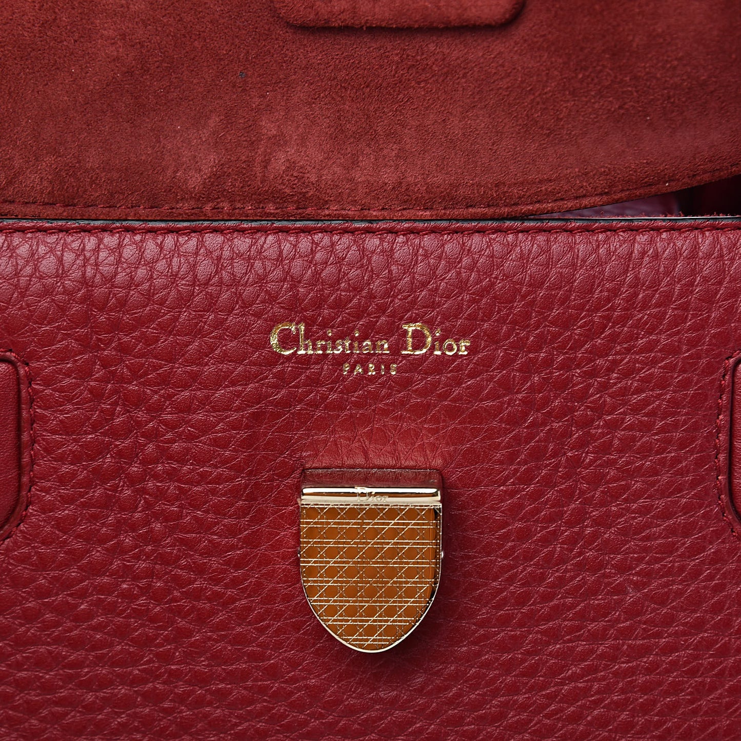 Bullcalf Medium Diorever Flap Red