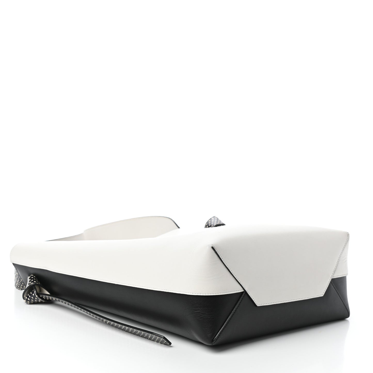 Shiny Smooth Calfskin Small Twisted Cabas White Black