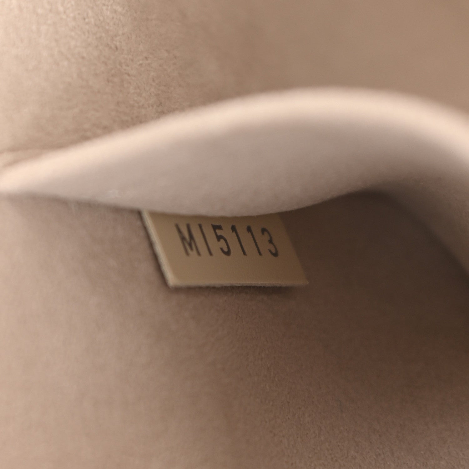 Louis Vuitton Epi Alma BB Ivory 7 of 13