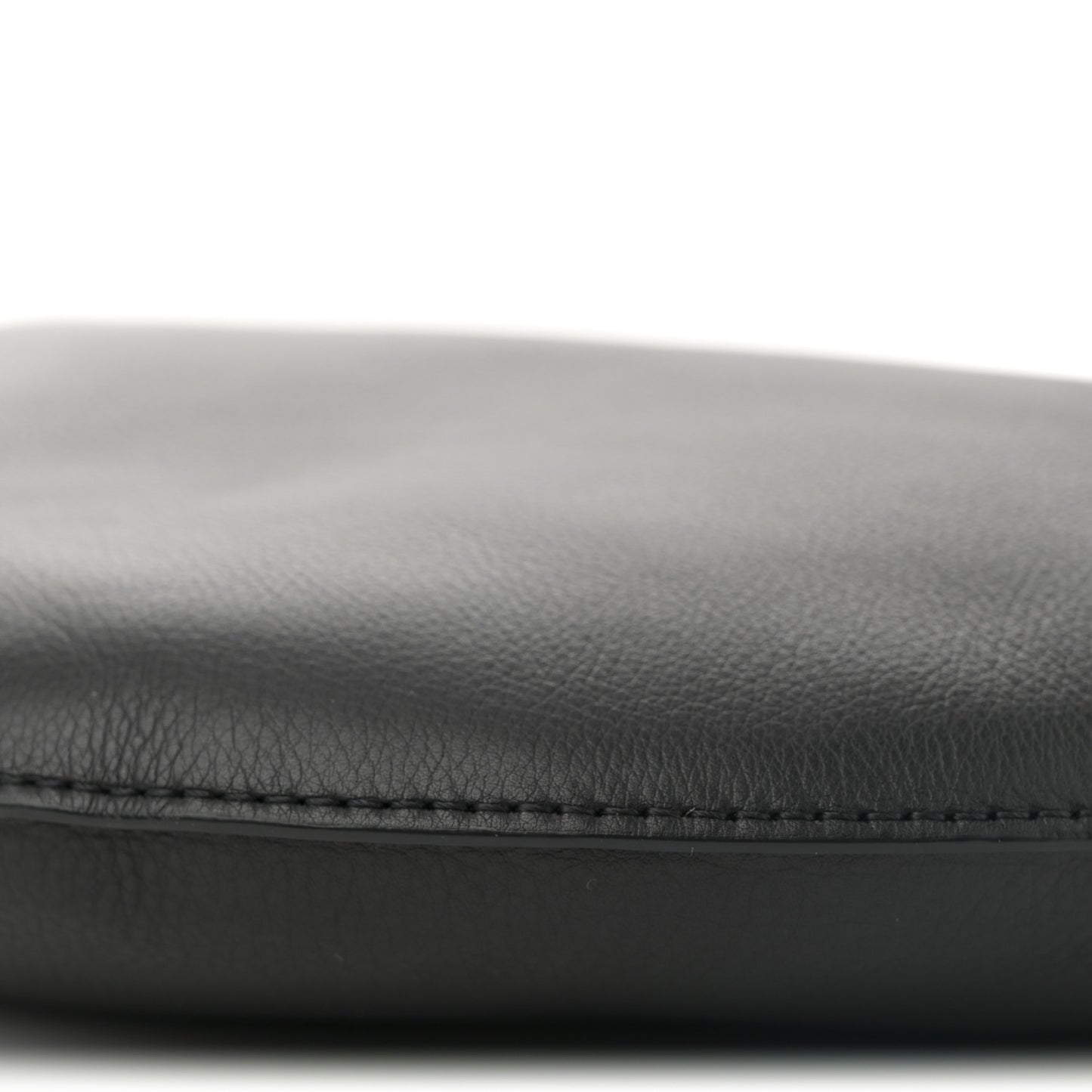 Finely Grained calfskin Calfskin Jouvette Bag Black