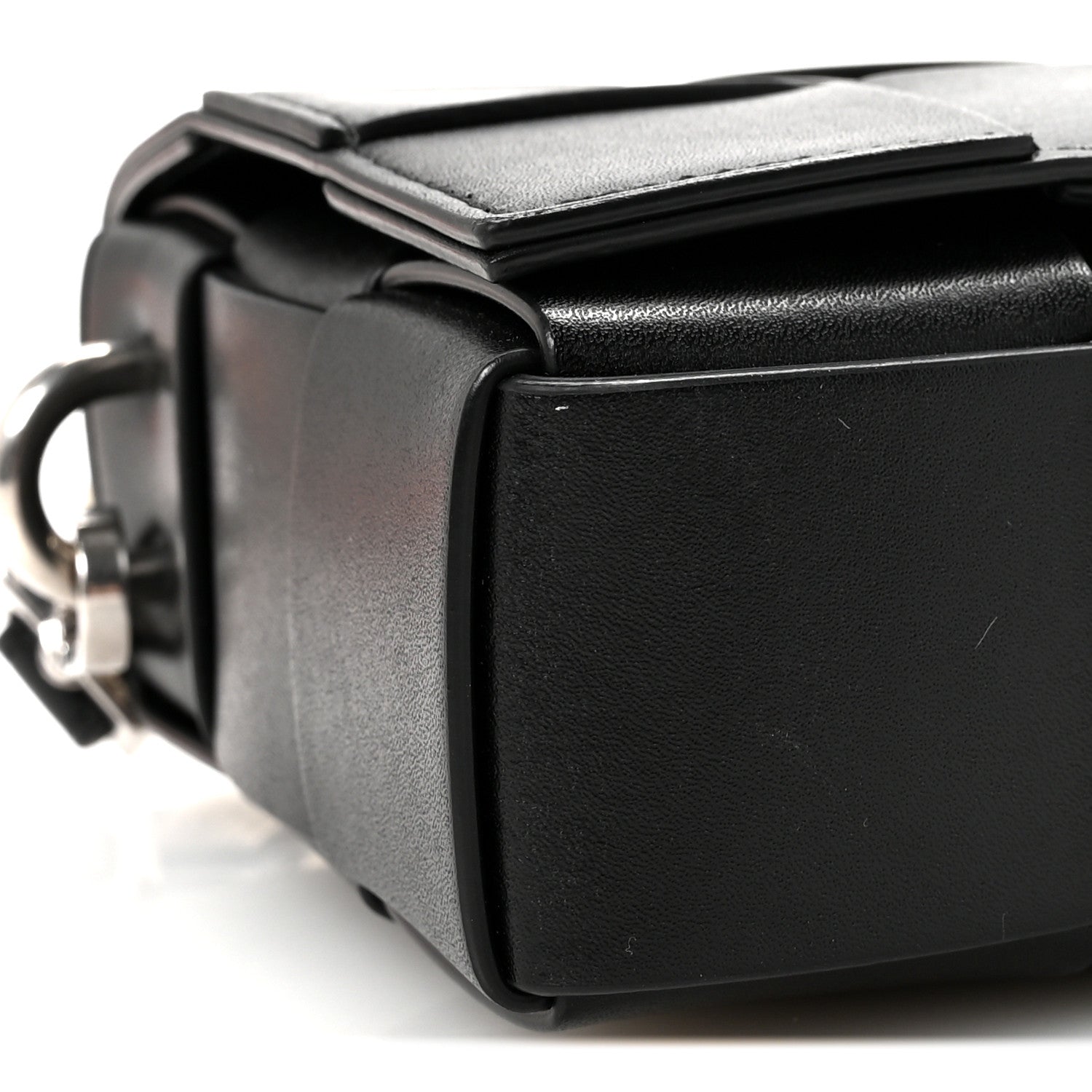 Bottega Veneta Calfskin Maxi Intreccio Cassette With Strap Bag Black 8 of 9