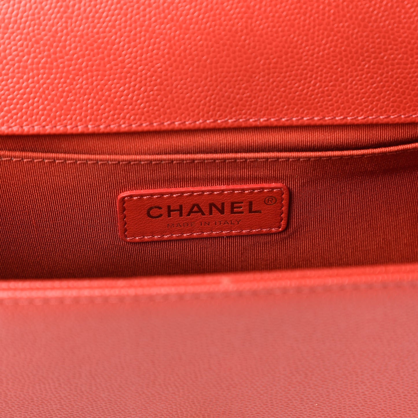 Caviar Chevron Quilted Medium Boy Flap Red