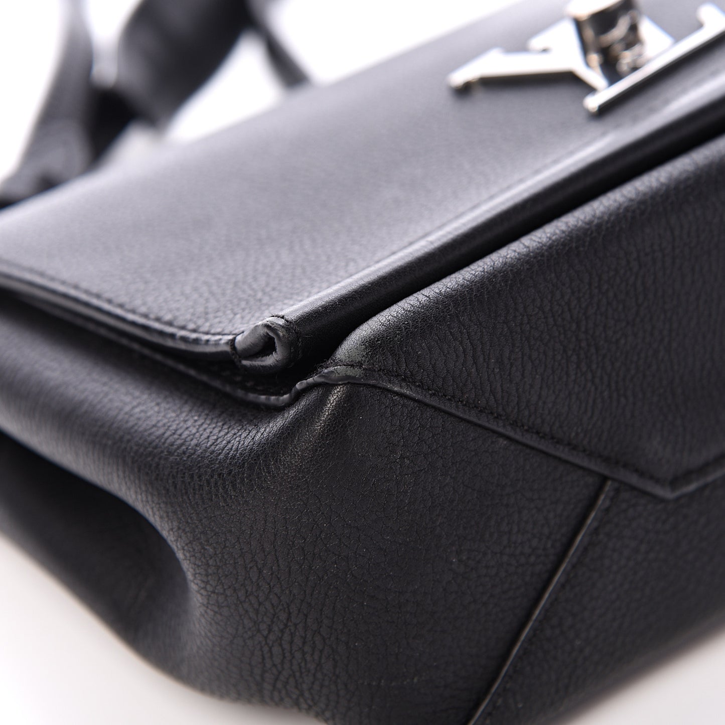 Calfskin Lockme II Chain Bag BB Black