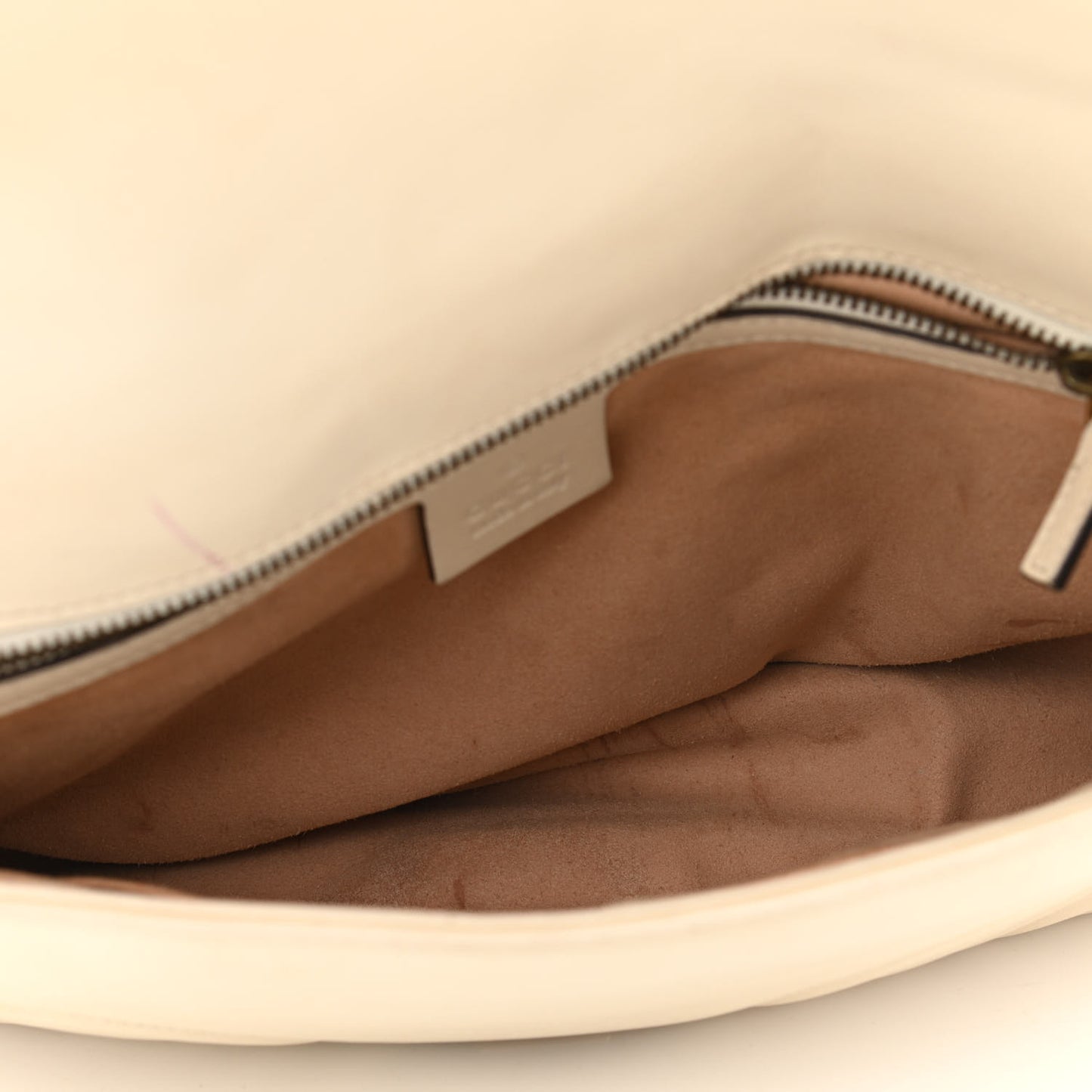 Calfskin Matelasse Medium GG Marmont Shoulder Bag White