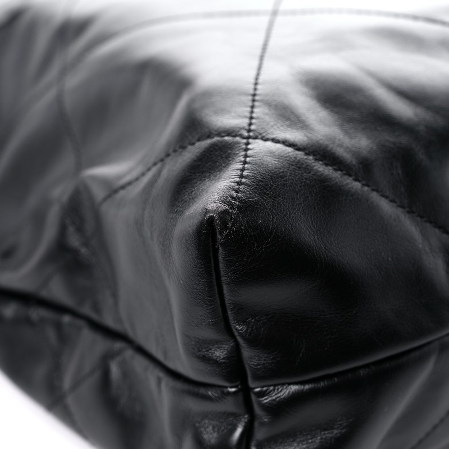 Shiny Calfskin Quilted Large Chanel 22 So Black