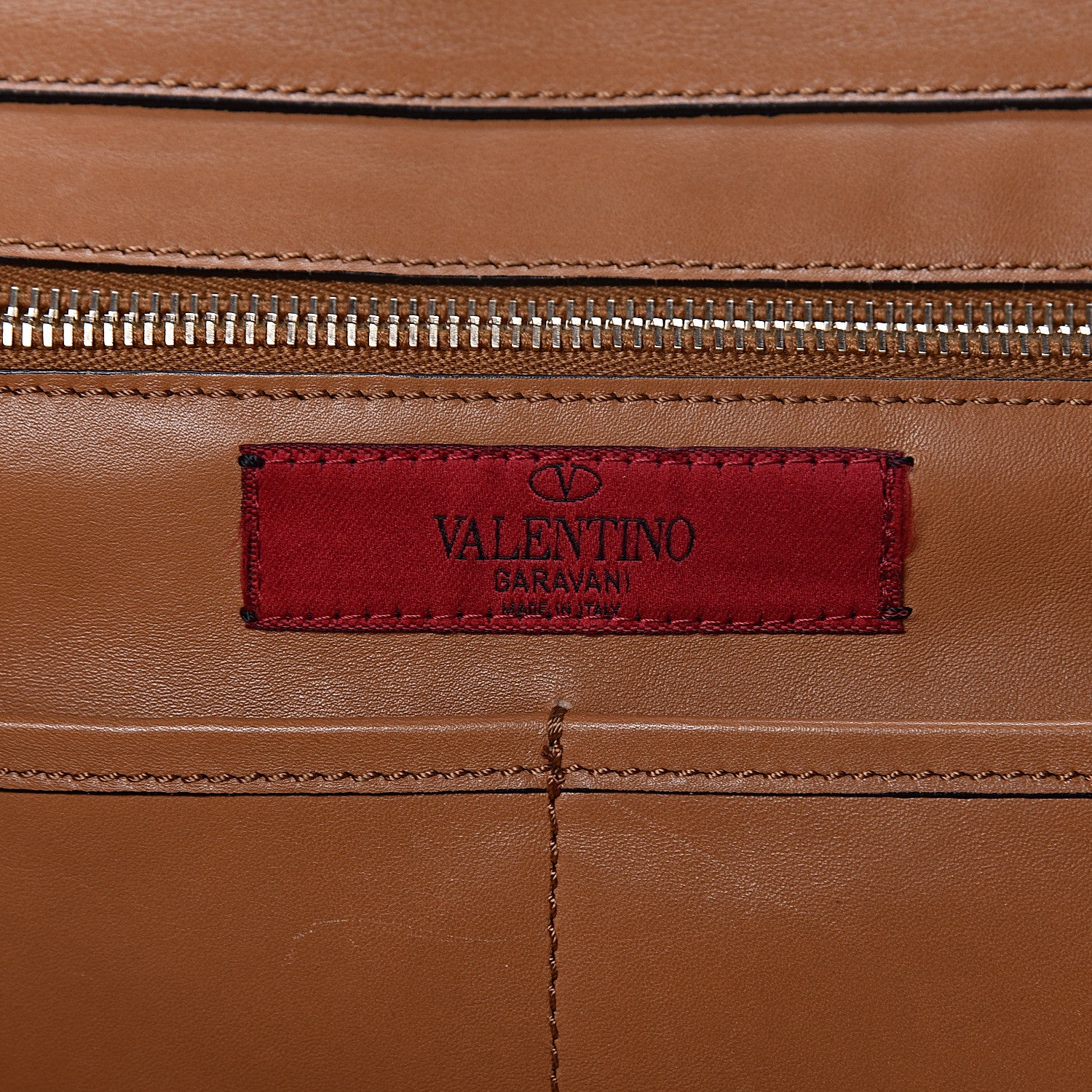 Valentino Garavani Vitello Large Rockstud Tote Beige 6 of 19