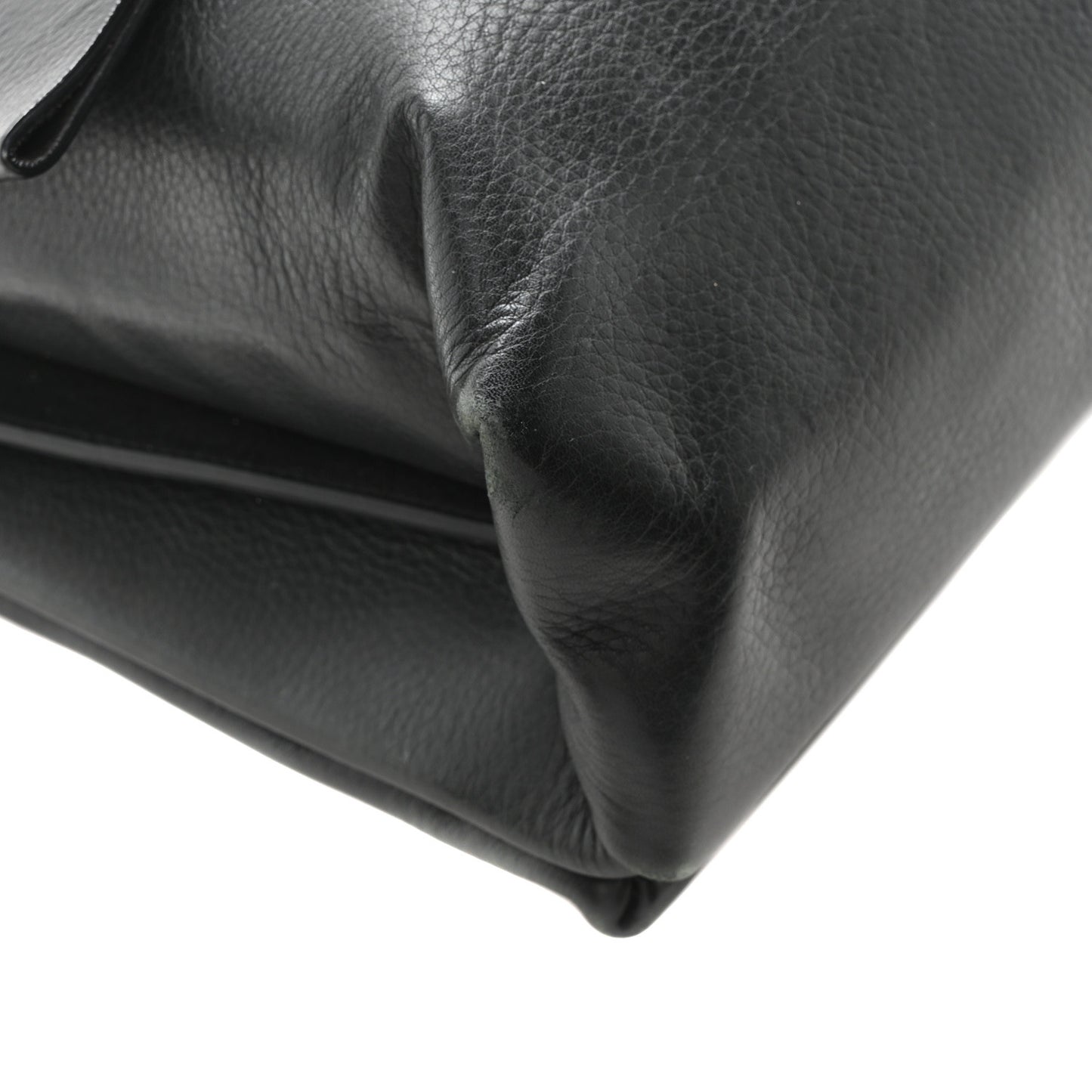 Smooth Calfskin Blade Flap Black