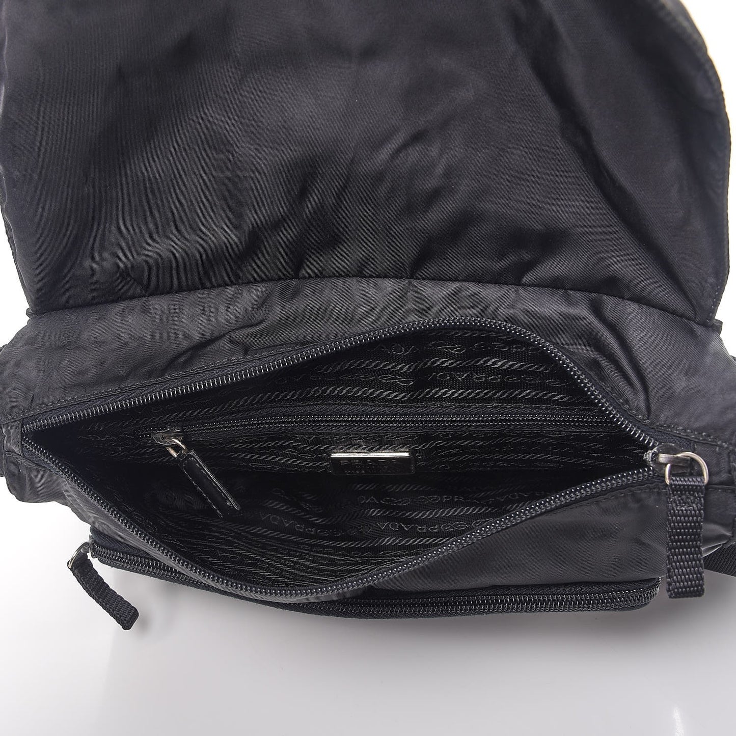 Nylon Vela Messenger Bag Black
