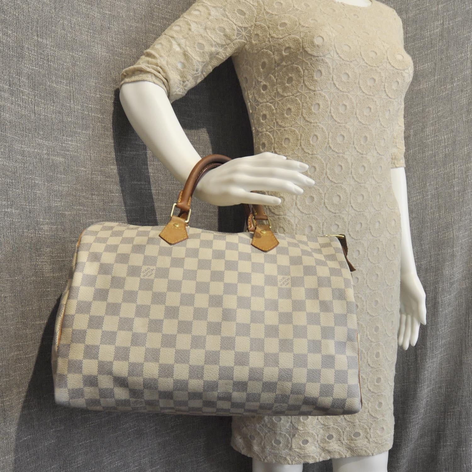 Louis Vuitton Damier Azur Speedy 35 2 of 8