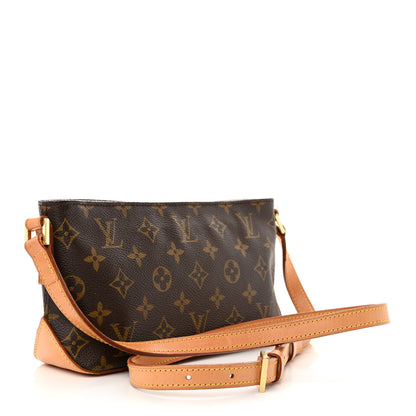 Louis Vuitton Monogram Trotteur 3 of 9