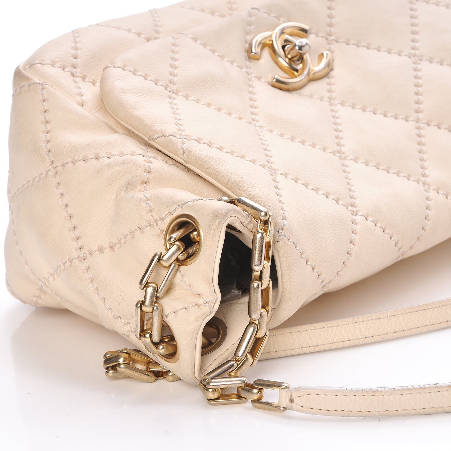 Chanel Calfskin Quilted Retro Chain Flap Beige 15 of 20