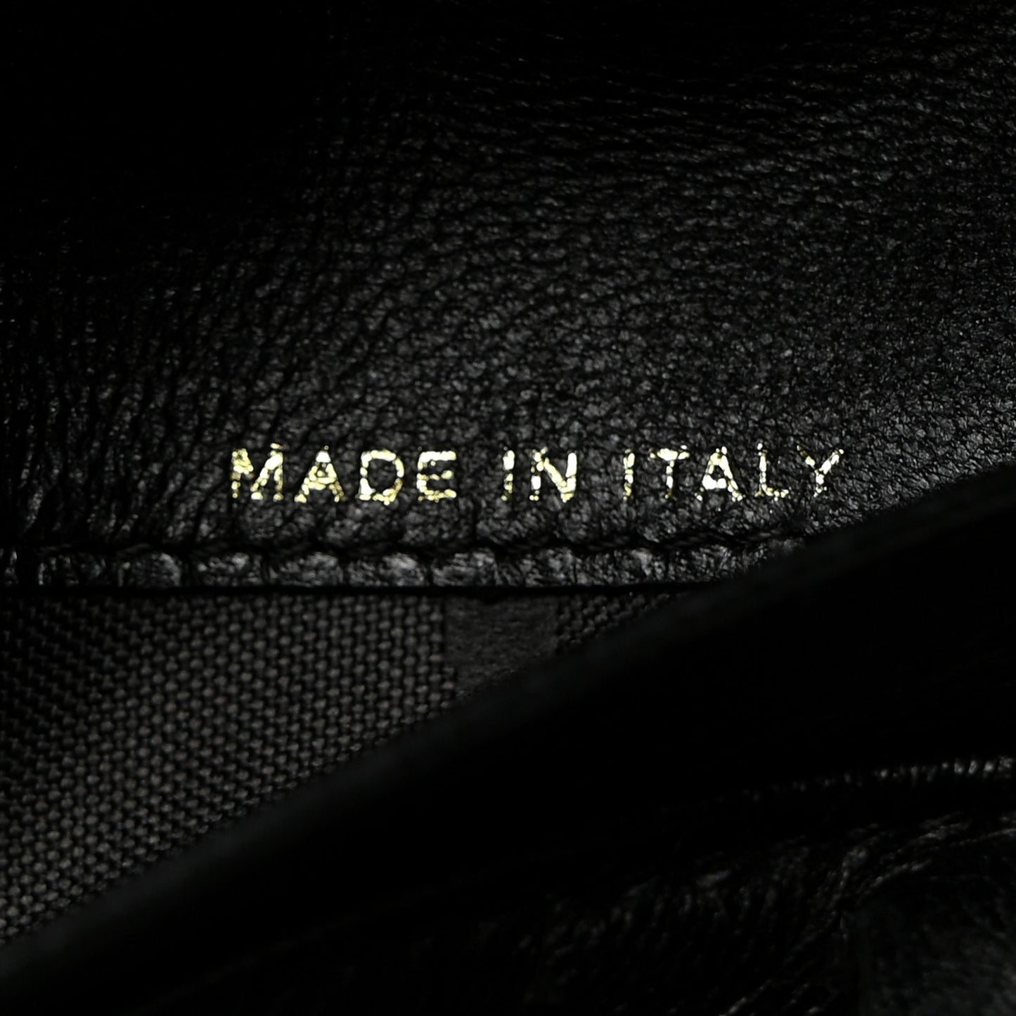 Caviar Timeless CC Yen Wallet Black