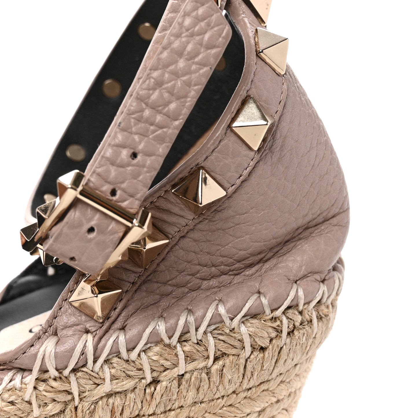 Grained Calfskin Rockstud Ankle Strap Espadrille 15/105mm Wedge Sandals 39 Poudre Natural