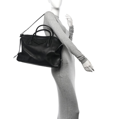 Givenchy Smooth Calfskin Medium Soft Antigona Black 2 of 9